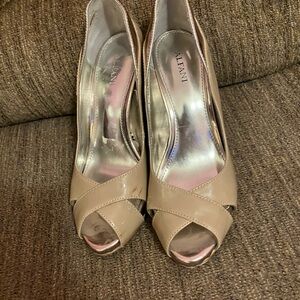 Alfani‎ Nude Color Open toe Platform Heels Size 6M